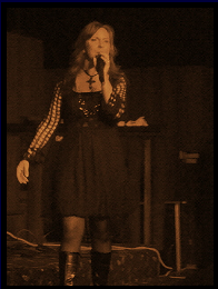 Janine performing at Joyland, Jan '09